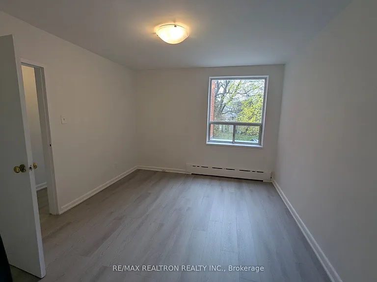 40 Meadowbrook Rd #4 — Photo 12