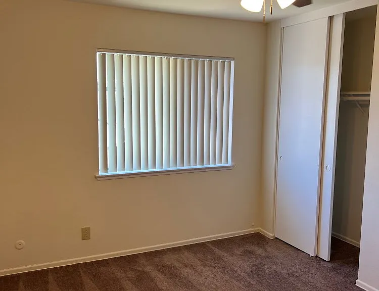 4918 E Glenview Ave — Photo 18