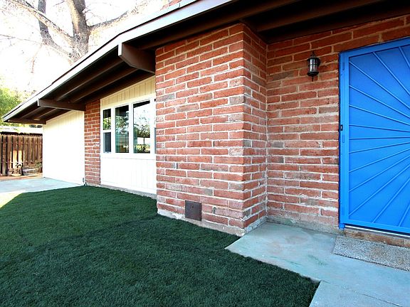 2nd image of 4332 E Hayhurst St #1