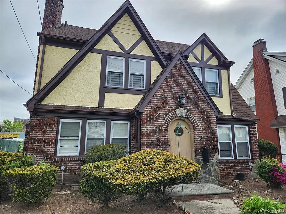 21 Nassau Pl