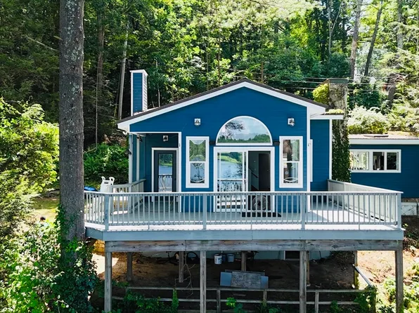 41 Cubles Dr, Brimfield, MA 01010