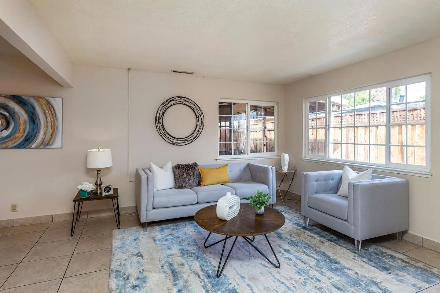 111 Austin Ct photo 1