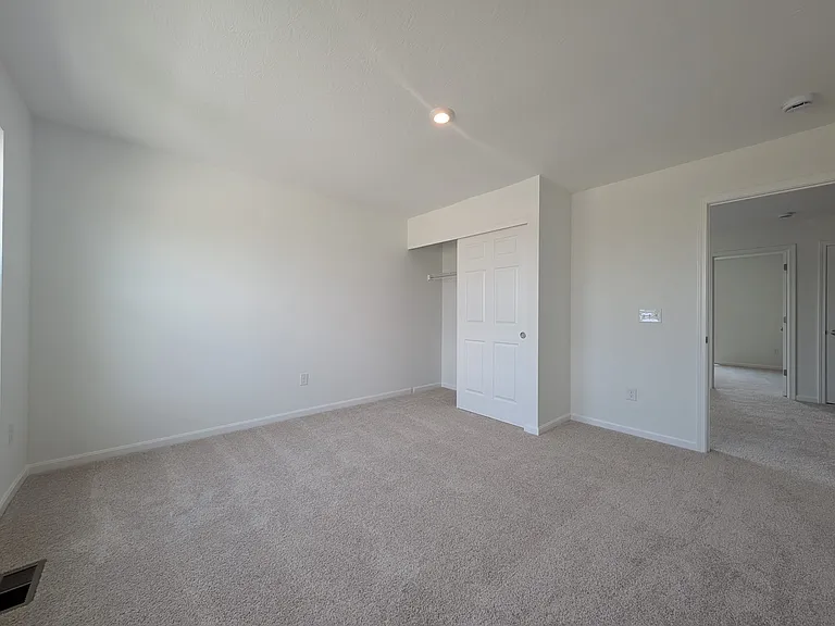 8161 Sycamore Hollow Dr — Photo 9