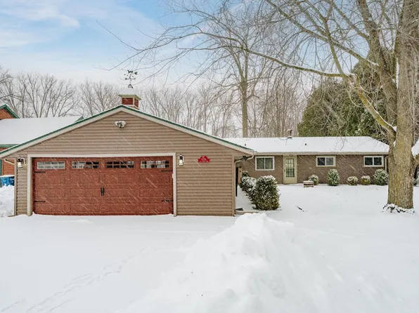 6770 Lee Harbor LANE, Oshkosh, WI 54902