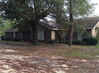 9045 Blackshear Hwy SE, Baxley, GA 31513