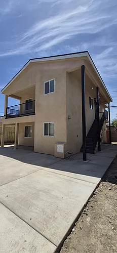 5953 N Myrtle Ave #A Photo 1 5953 N Myrtle Ave #A Photo 1
