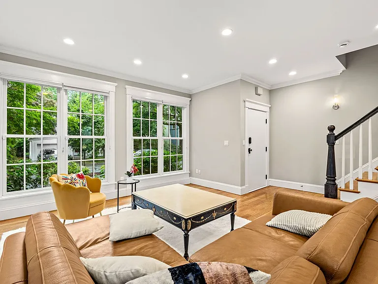 2 Brattle Cir — Photo 12