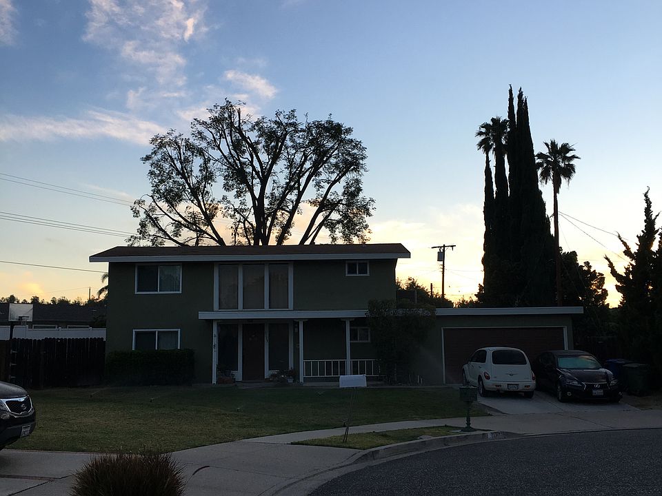 2nd image of 2739 Arlene Ct