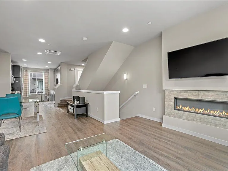12925 3rd Ave SE #D5 — Photo 6