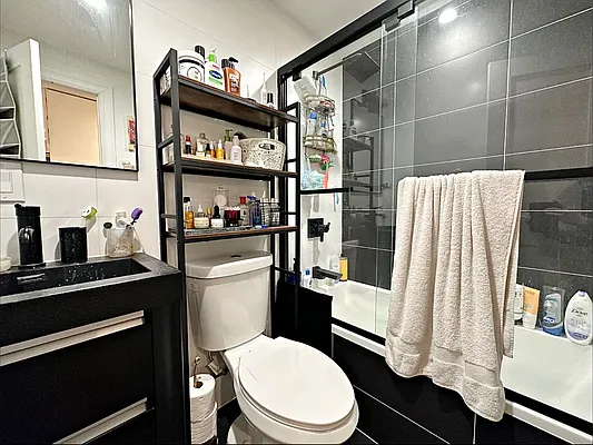 Rented by Compass | media 19