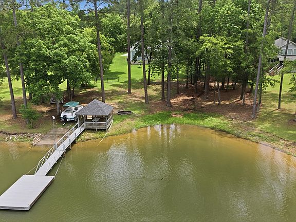 3rd image of 148 Metts Rd