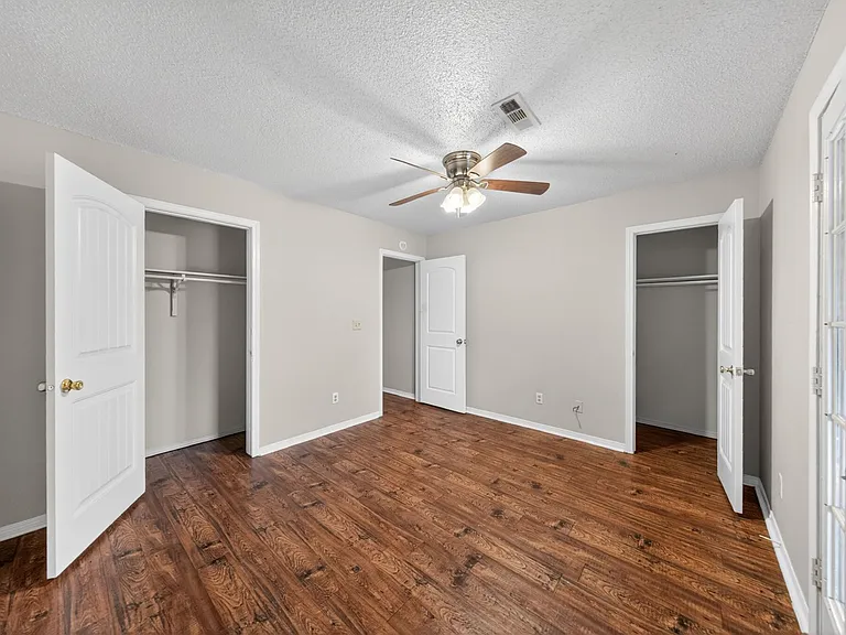 2456 N Brophy Cir #2 — Photo 16
