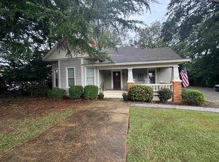 225 Columbia Ave, Chapin, SC 29036