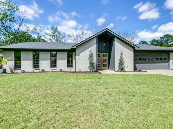 2810 Canyon Dr, Grapevine, TX 76051