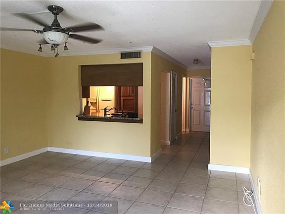 3rd image of 222 N Federal Hwy APT 102
