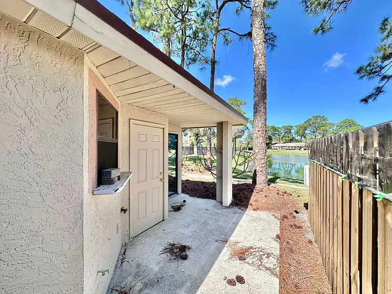 2835 Stoneway Ln #D — Photo 25