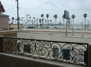 116 7th St APT 6, Huntington Beach, CA 92648