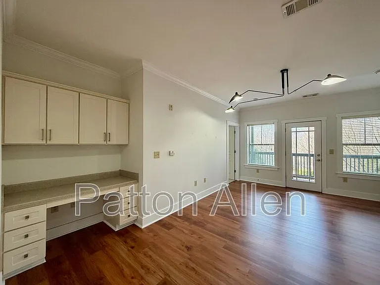9 Kenilworth Knl #202 — Photo 5