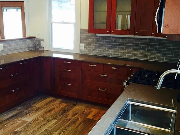 4th image of 335 Ferdon Ave