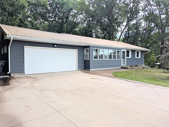 3rd image of E4746 370th Avenue