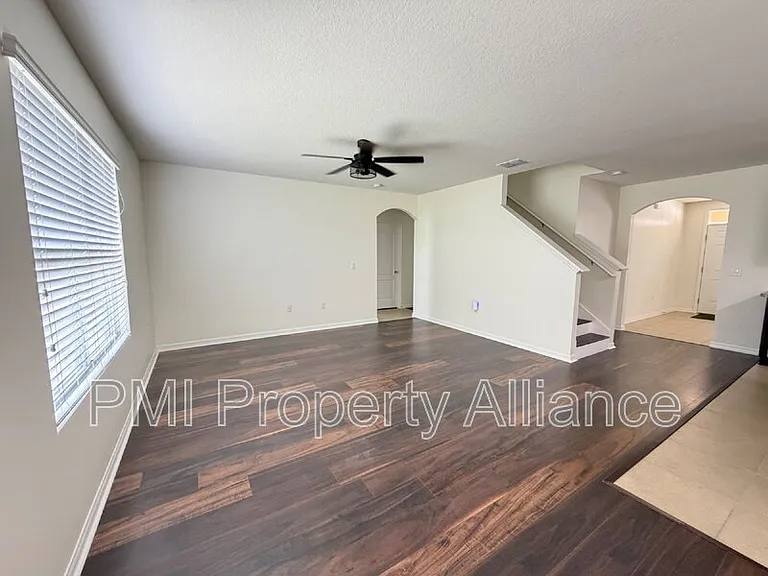 131 Bella Dr — Photo 6