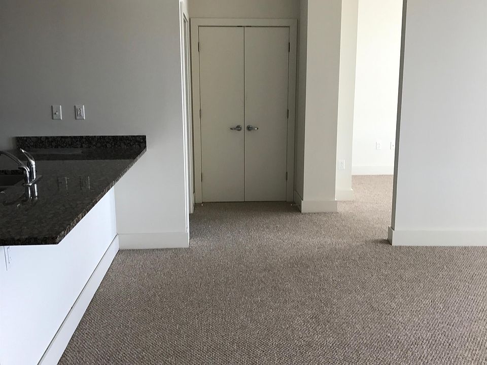 1st image of 129 N Washington Ave #11204080