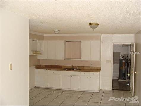 2nd image of 812 E Lotus Ave APT B