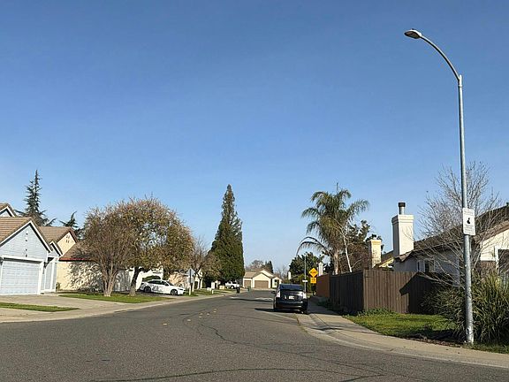 4th image of 9164 Sunfire Way