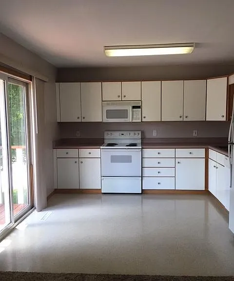 901 Delaware Ave — Photo 4