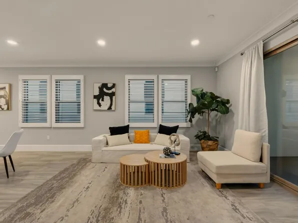 1057 Foxglove Pl Unit 202, San Jose, CA 95131