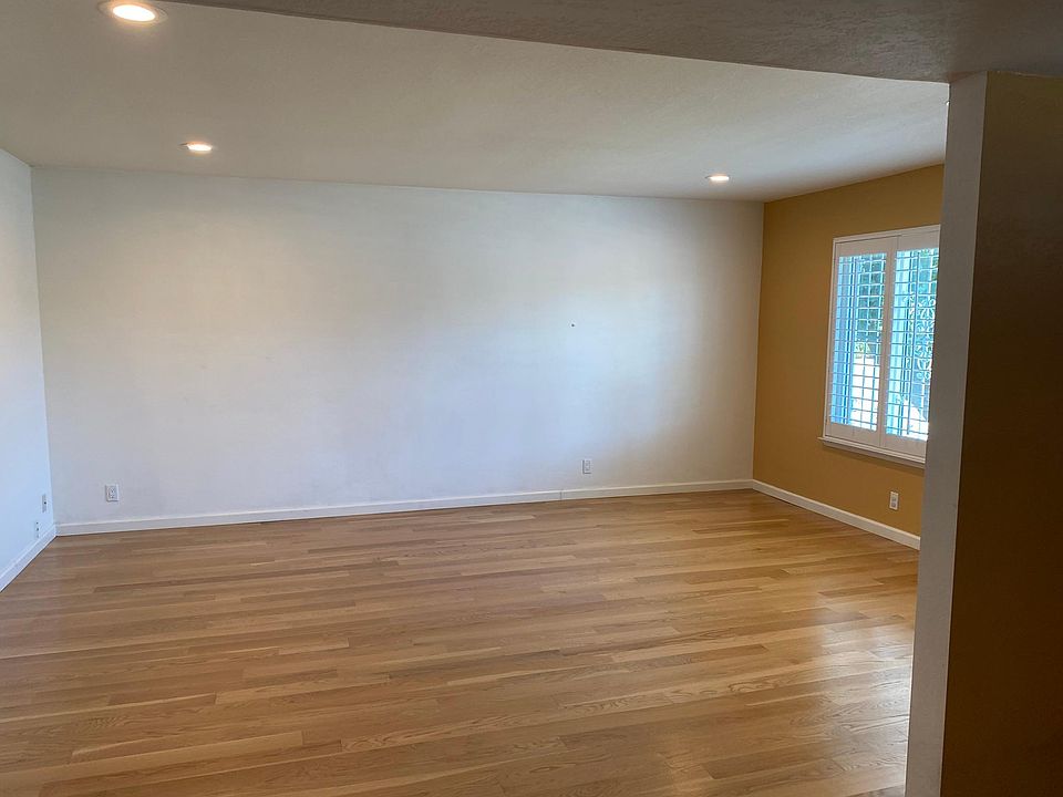 1st image of 2897 Summerheights Dr