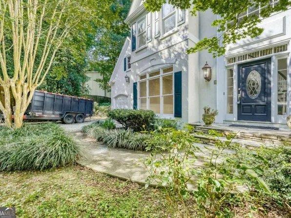 1363 Fallsbrook Way NW, Acworth, GA 30101