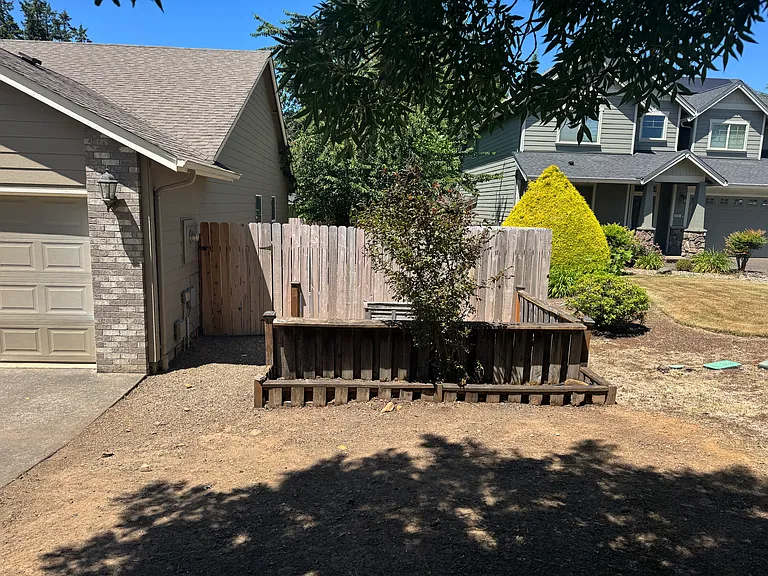 933 Pioneer Dr — Photo 19