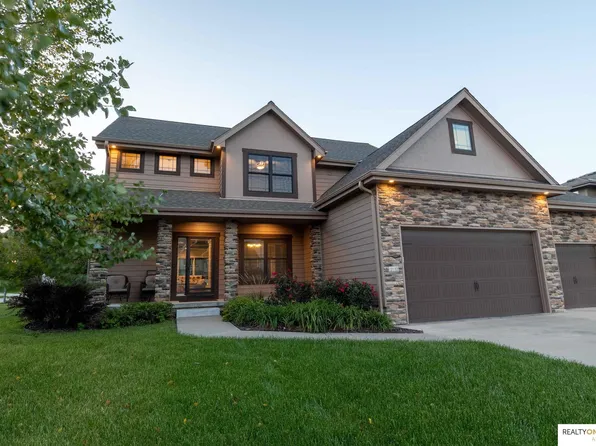 2132 S 192nd Ave, Omaha, NE 68130