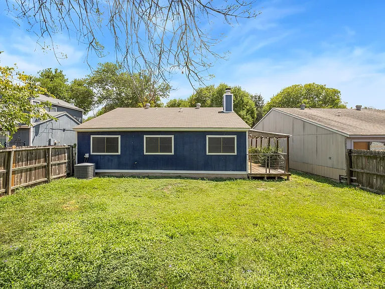 4003 Sunrise Creek Dr — Photo 19
