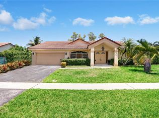 16920 SW 4th Ct, Weston, FL 33326