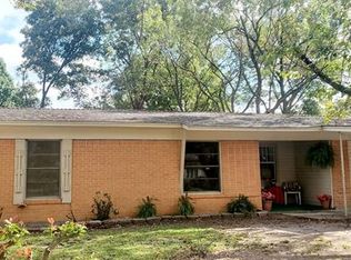 732 High School Dr, Seagoville, TX 75159