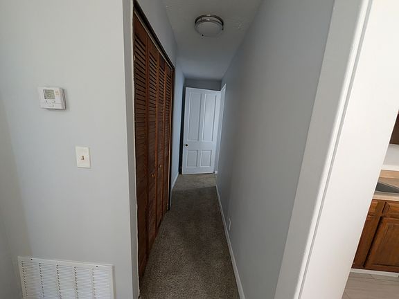 5th image of 2610 Moorman Ave #2