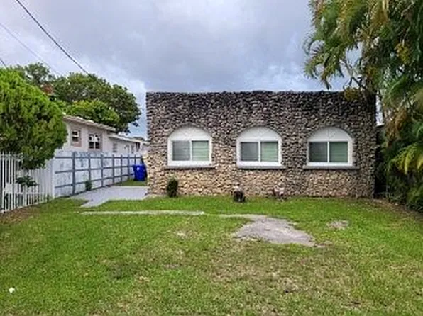 511 NW 62nd Ave, Miami, FL 33126