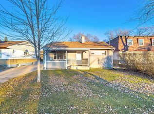 2713 Kennedy Rd #5, Toronto, ON M1T 3H8
