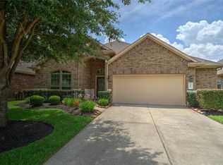 419 Holly Branch Ln, Kemah, TX 77565