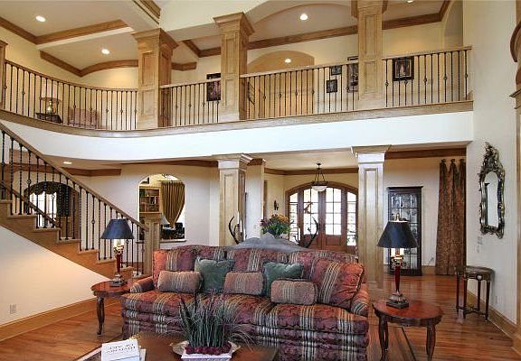 Main level great room