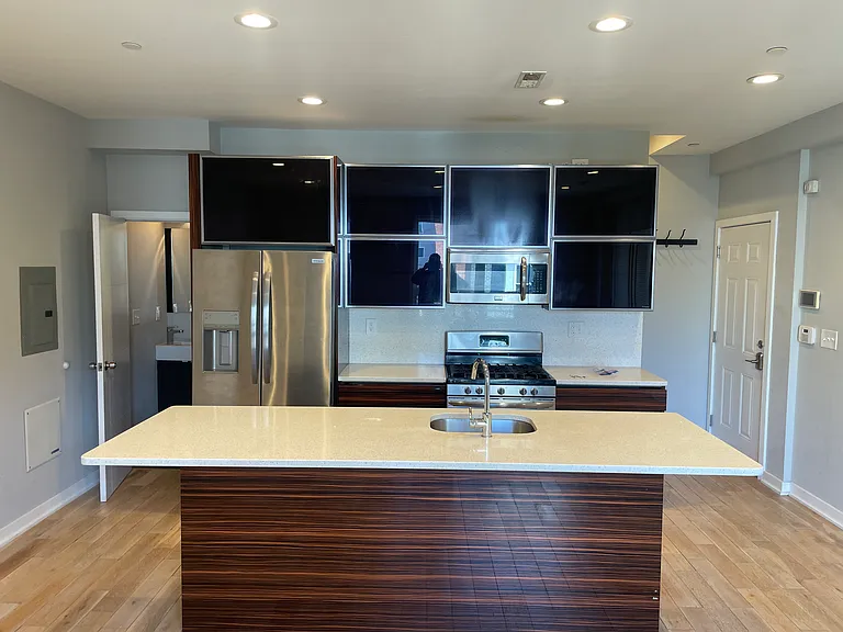 1439 N Franklin St #B — Photo 9