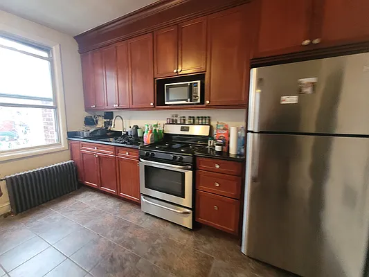 Rented by Capri Jet Realty Corp | media 2