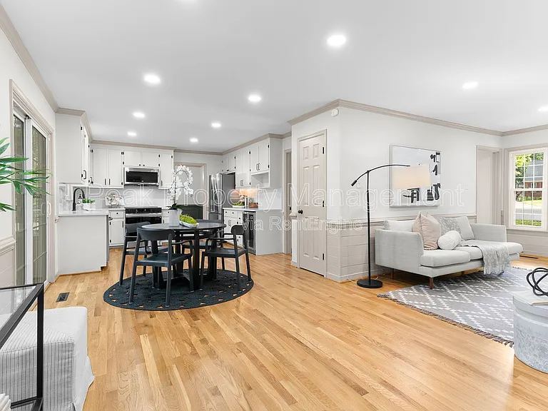 504 Winamack Ct — Photo 7