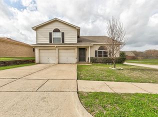 8100 Sweetwater Ln, Fort Worth, TX 76134