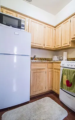 Rented by City Connections Realty | media 8