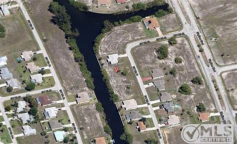 1st image of 804/806 SW 8th Pl