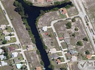 804/806 SW 8th Pl, Cape Coral, FL 33991