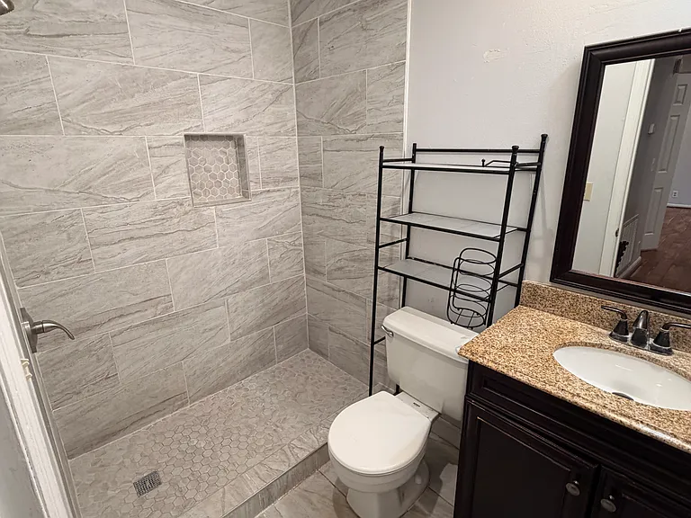 153 Rivergate Dr — Photo 11